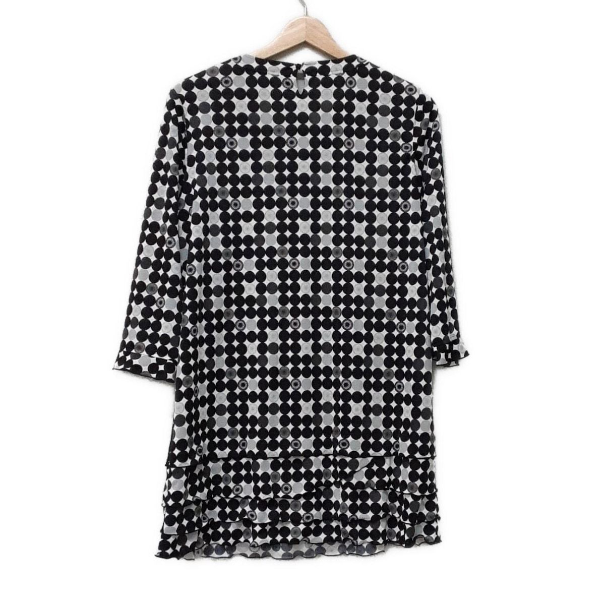 Leilian(レリアン) チュニック サイズ13+ S レディース美品 - 白×黒