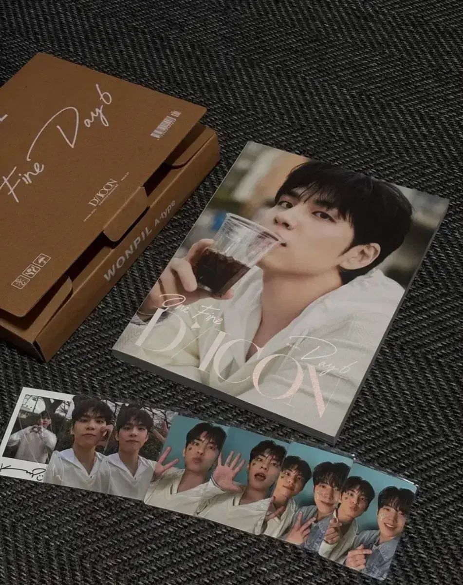 DICON DAY6 WONPILウォンピルAタイプ 日本語翻訳冊子付き外箱あり DAY6（デイシックス）ウォンピル(WONPIL) DICON Aタイプ 構成品 一部