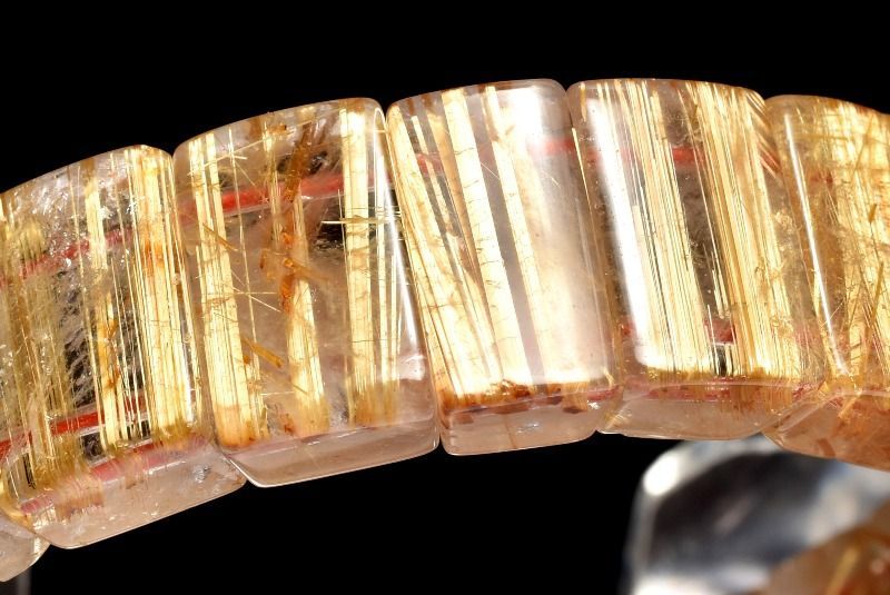 ゴールドタイチンルチルクォーツ