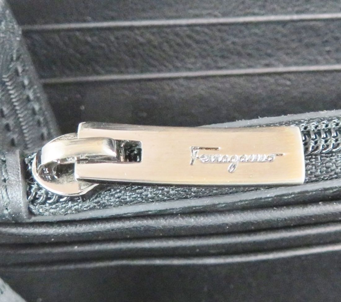 Salvatore Ferragamo サルヴァトーレ・フェラガモ ヴァラ・リボン 長