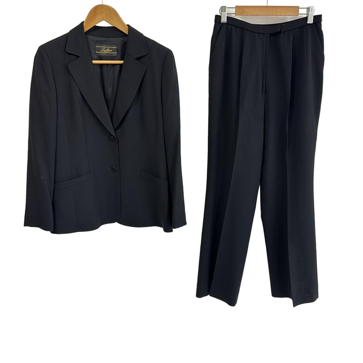 Leilian レリアン レディースパンツスーツ レディース 黒 肩パッド