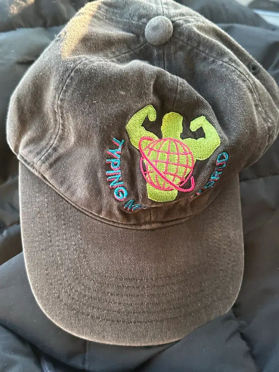 TYPING MISTAKE Years ago ベースボールキャップ