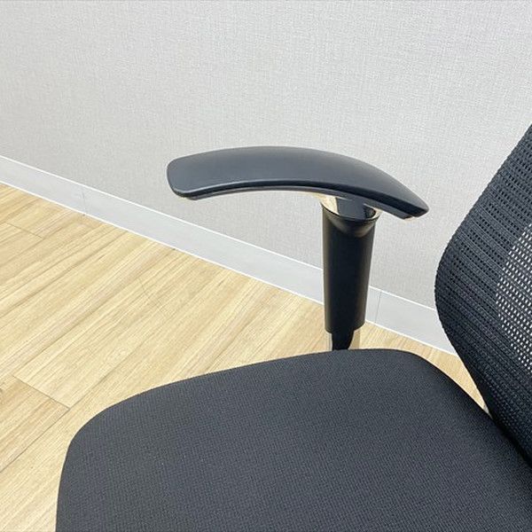 オカムラ バロンチェア エクストラハイバック スタンダードメッシュ