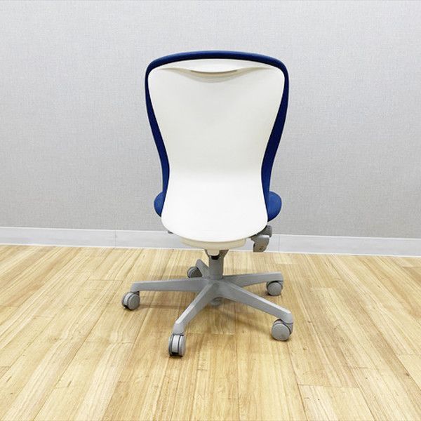  オカムラ スラートチェア ハイバック オフィスチェア 肘無 ミディアムブルー 在宅用椅子 オフィスチェア ワークチェア 椅子 チェア
