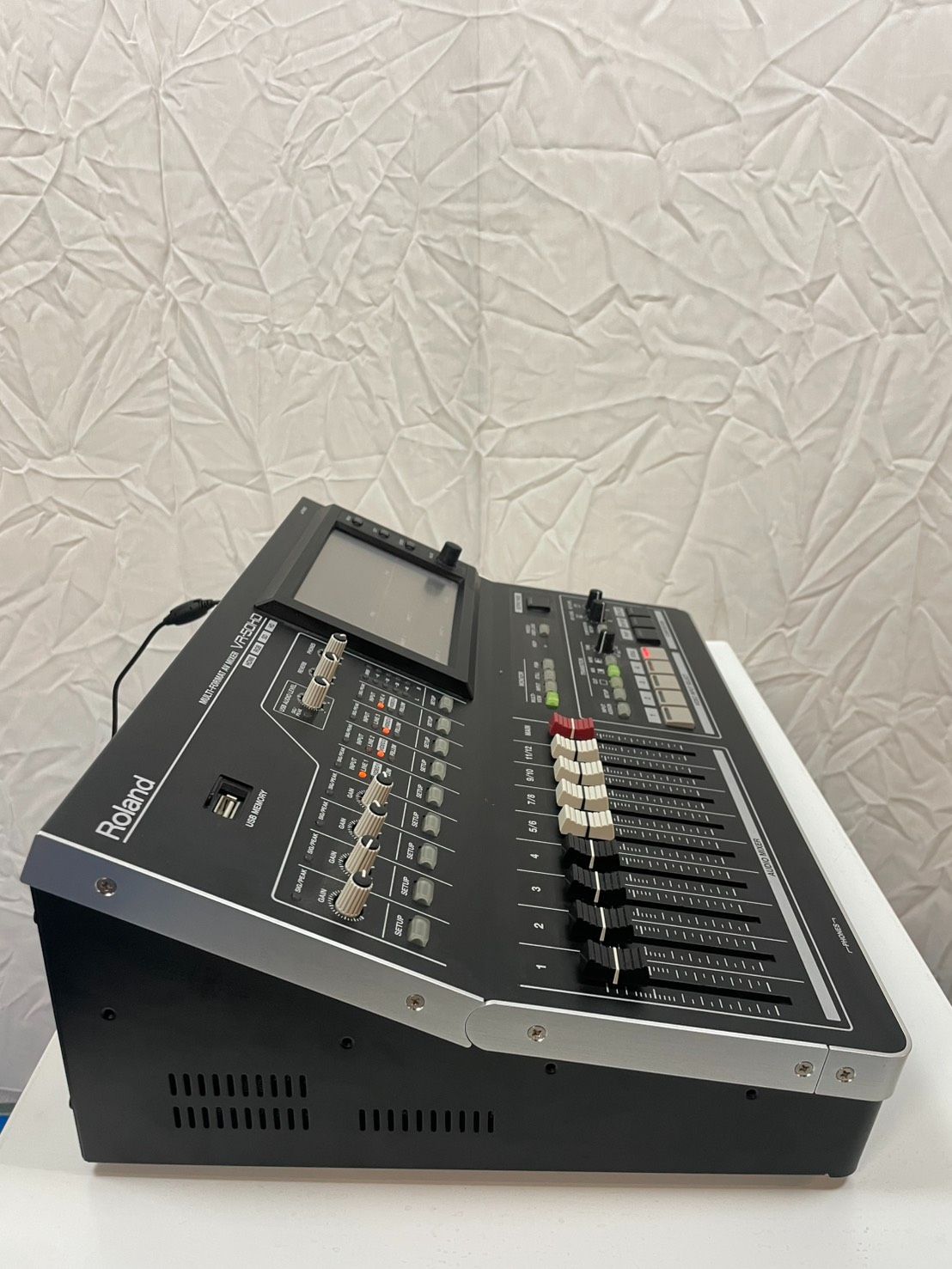 Roland VR 50 HD AVミキサー 518