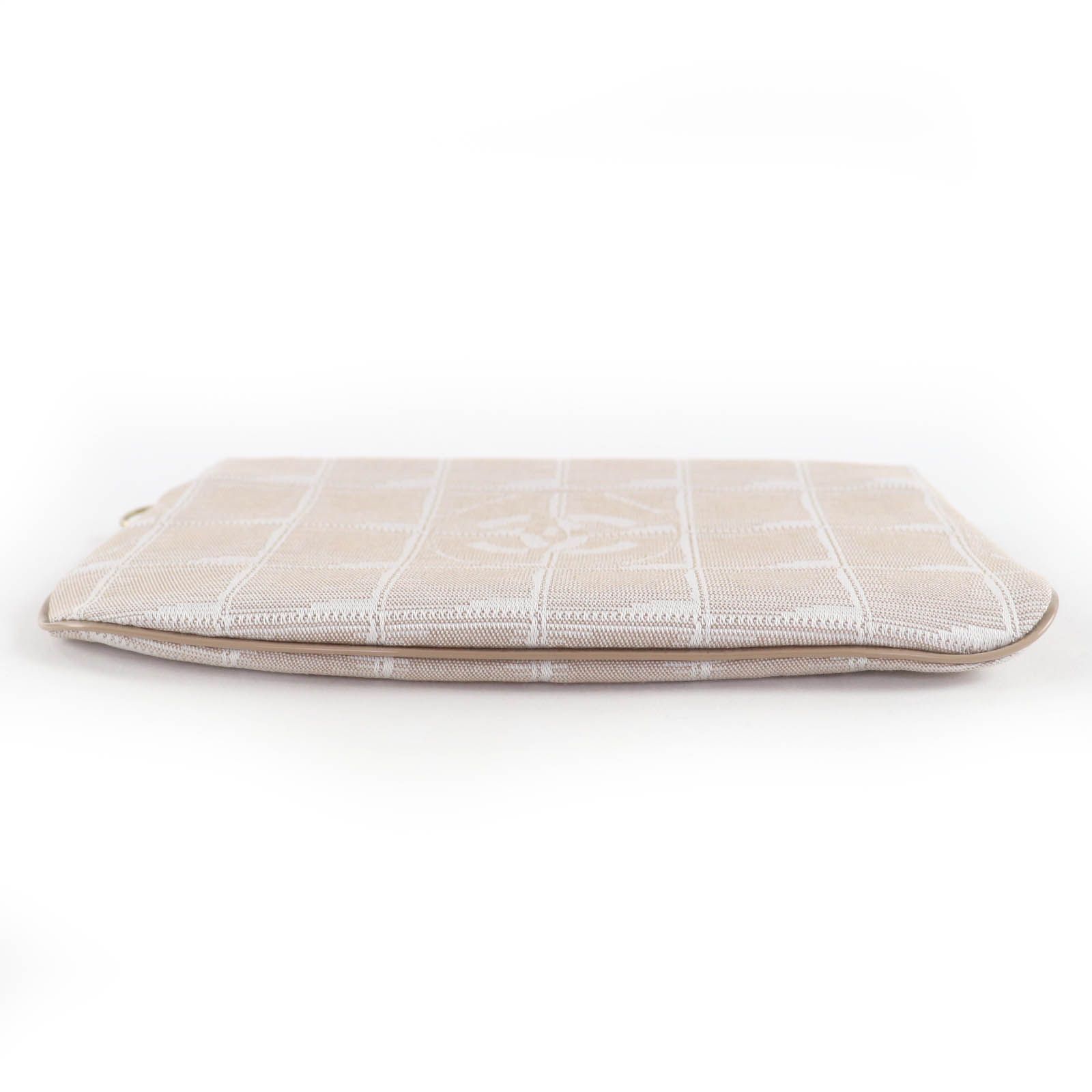 極美品☆CHANEL シャネル ニュートラベルライン ココマーク ロゴZIP