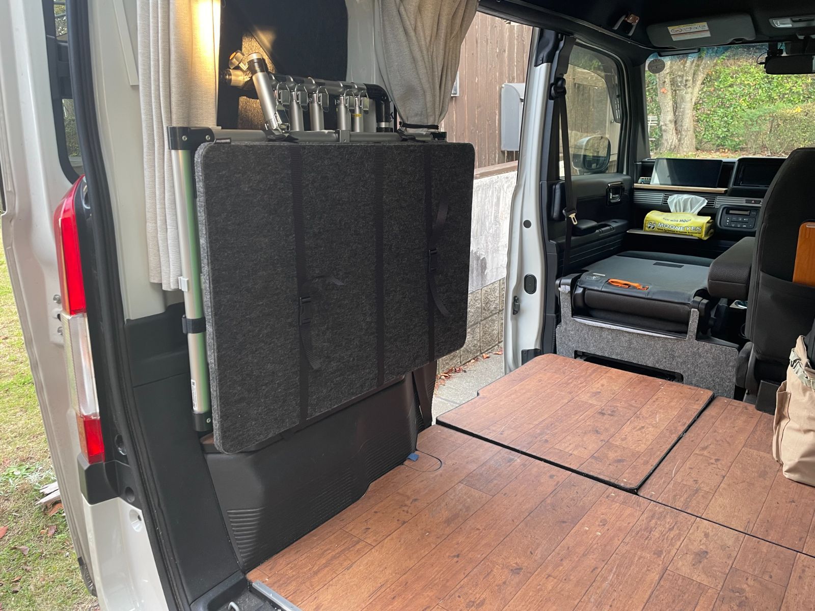 N VAN左サイド用フリップベッド