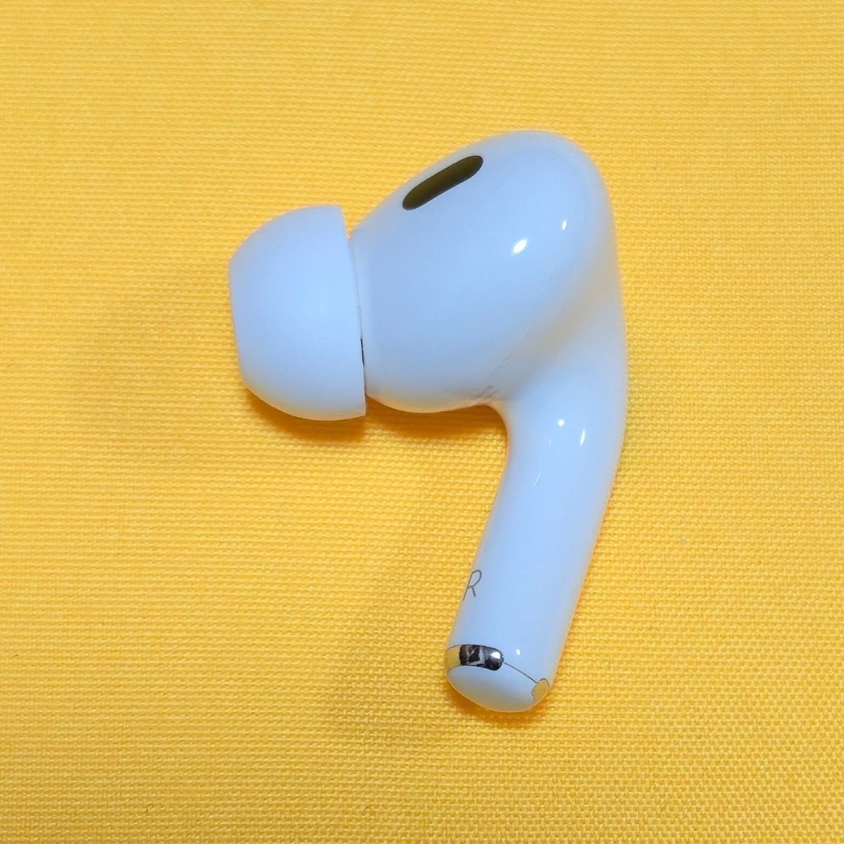 美品】AirPods pro 第二世代 右耳 USB-C MTJV3J/A - メルカリ