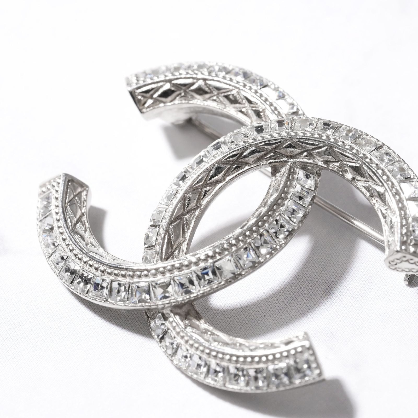 未使用 展示品】CHANEL ココマーク ブローチ ラインストーン - メルカリ