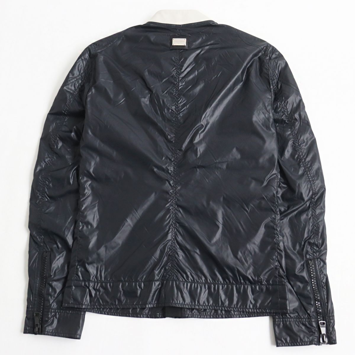 美品○ドルチェ＆ガッバーナ 黒タグ ロゴプレート付き 襟レザー 三角