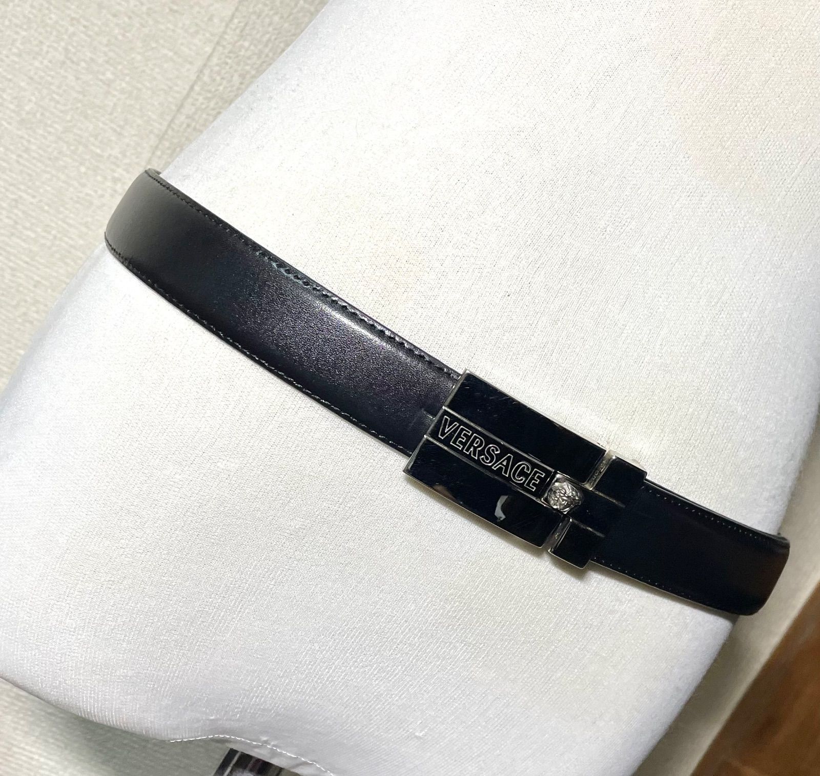 VERSACE ヴェルサーチ メデューサ立体デザイン&ブランドロゴ バックル