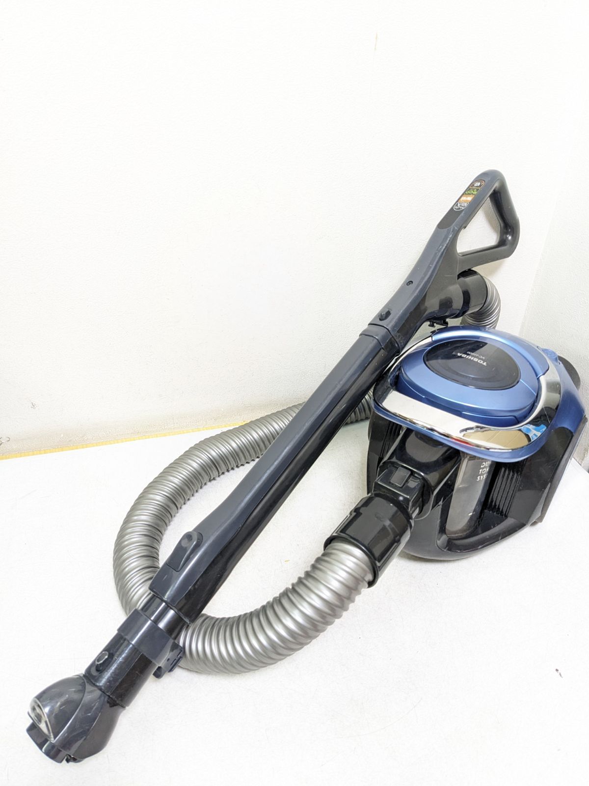 TOSHIBA VC-J2000-L サイクロン式掃除機 2013年製 ヘッド無し - メルカリ