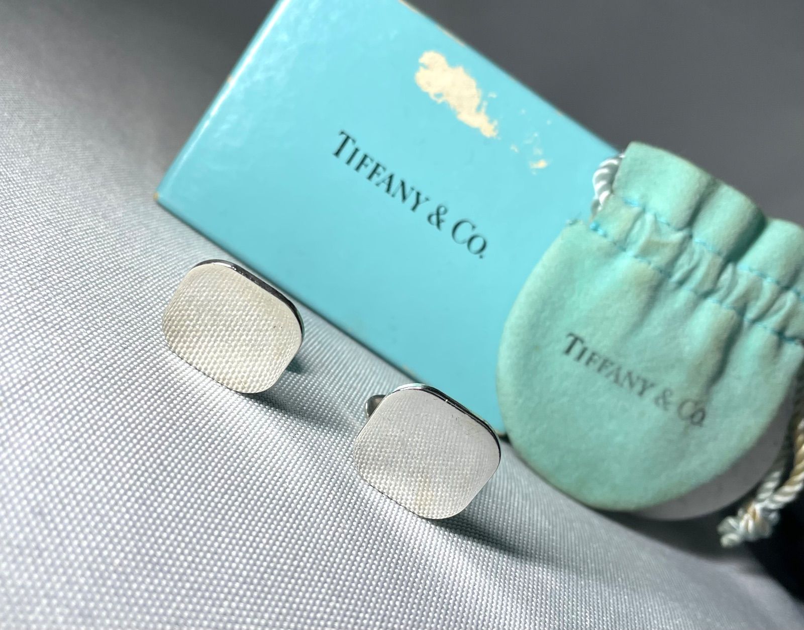 ティファニー スクエア カフス 鏡面 ヴィンテージ シルバー A248030 ティファニー スクエア カフス 鏡面 ヴィンテージ シルバー A248030
