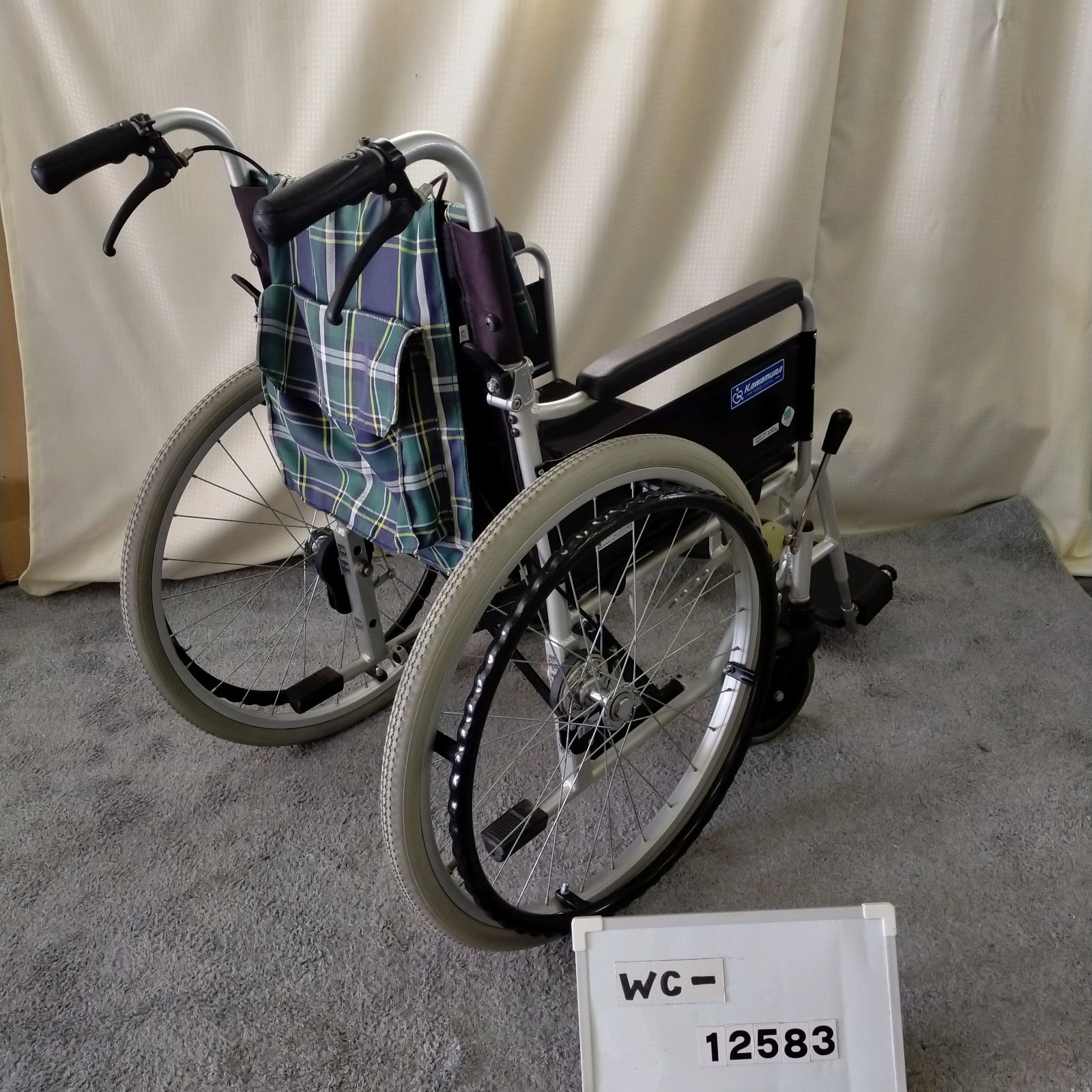 WC-12583 カワムラサイクル BM 22-42 SB-M かわむら 自走型 自走式 車椅子 車イス 車いす 在宅介護 福祉用具 介護