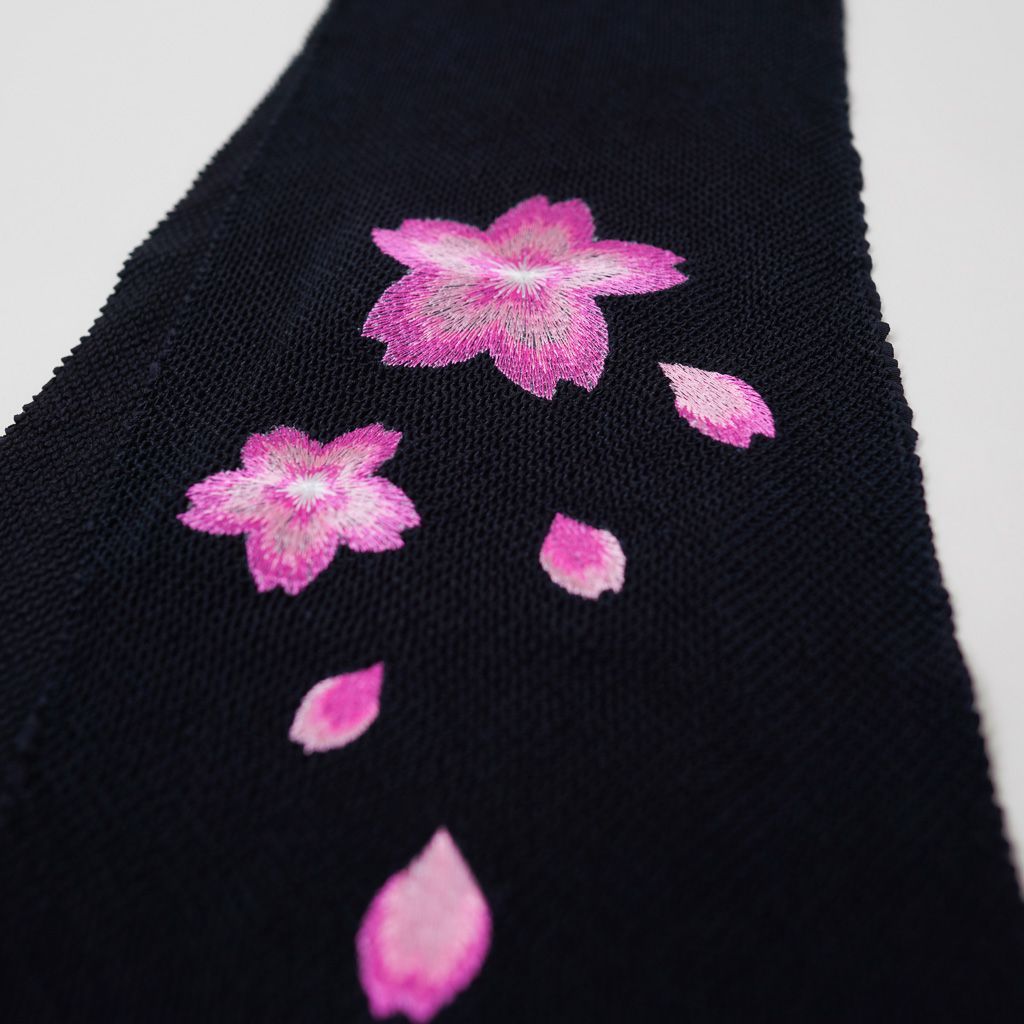 帯揚げ 正絹 総絞り 単品 黒色 桜刺繍 振袖用 成人式 卒業式 結婚式