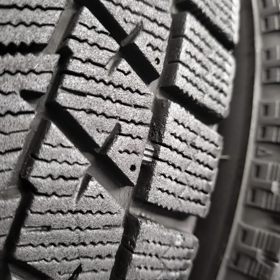 ◇本州・四国は送料無料◇ ＜訳アリ特価！ スタッドレス 4本＞ 155