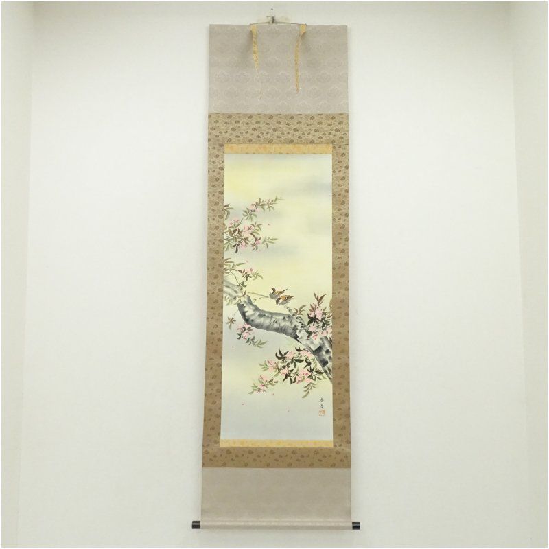 小川香月筆 桜花爛漫 肉筆絹本掛軸（紙箱） 掛け軸 床の間 書 おしゃれ