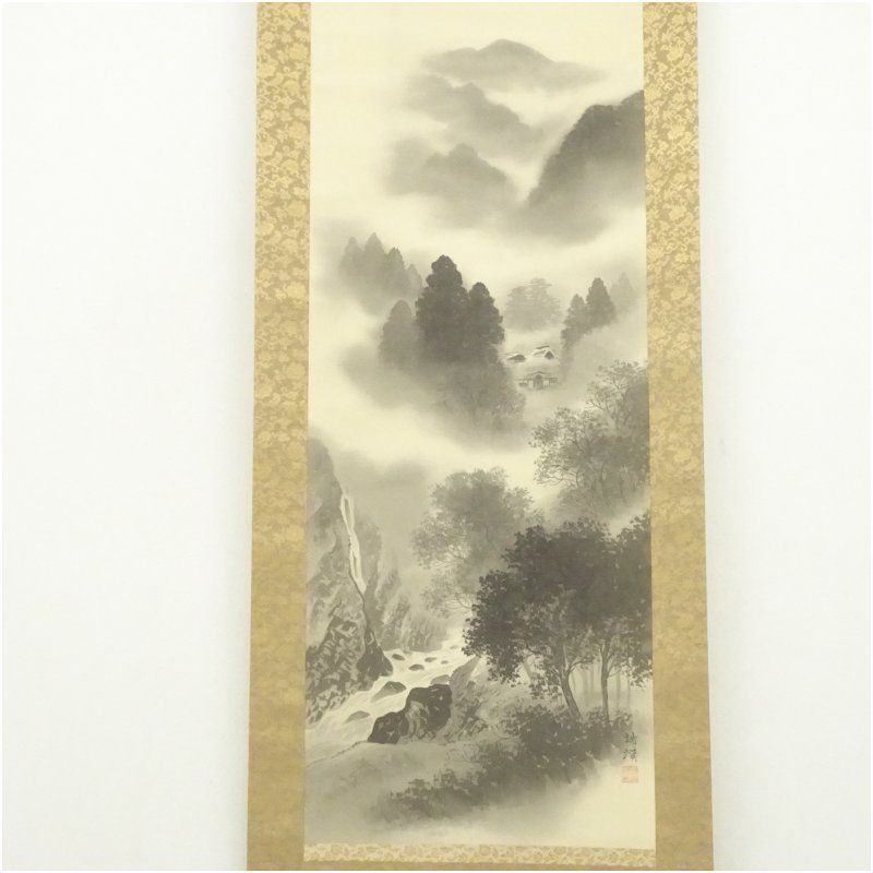 瑞渓筆 水墨山水 肉筆絹本掛軸（紙箱） 掛け軸 床の間 書 おしゃれ