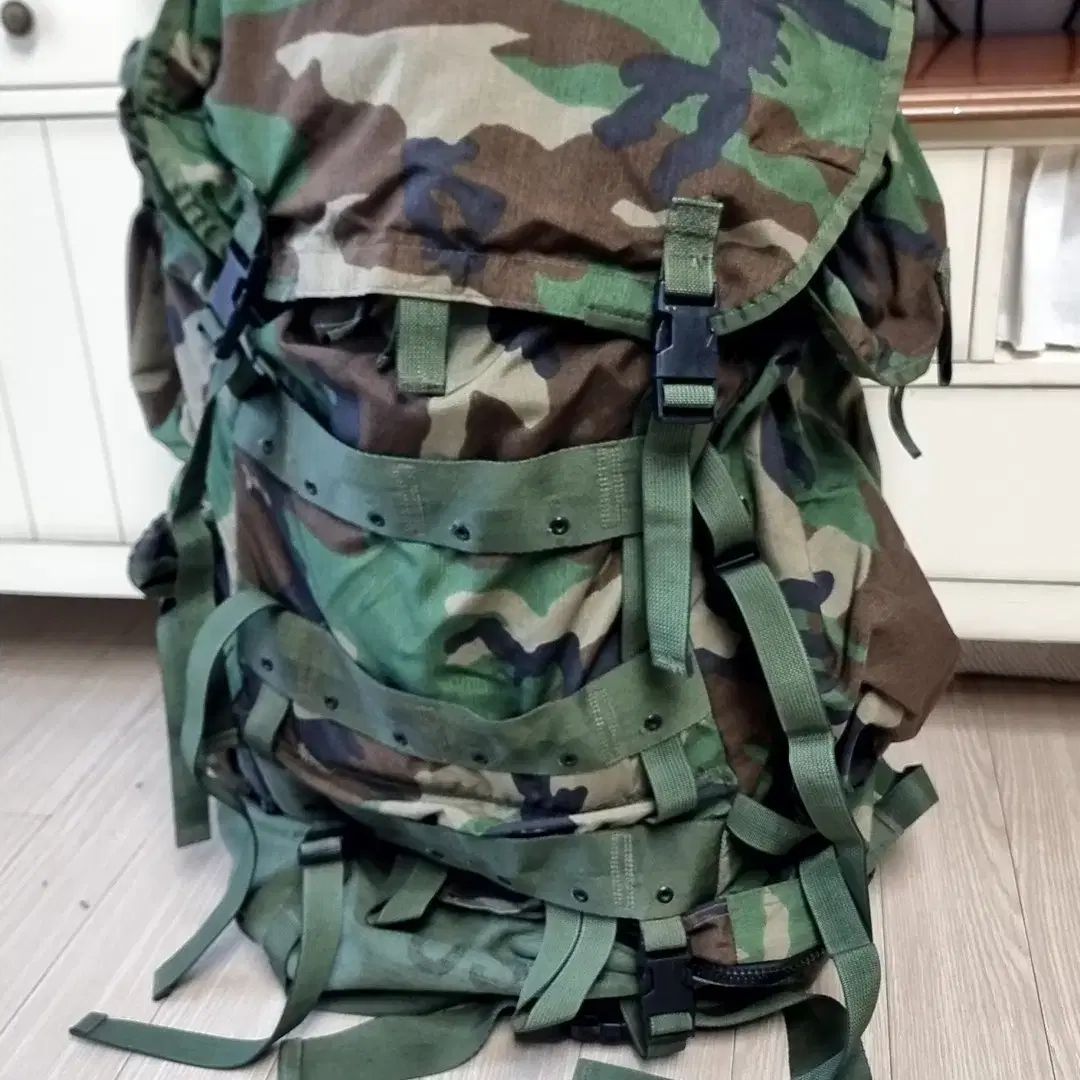 ミリタリー ウッドランド リュックサック