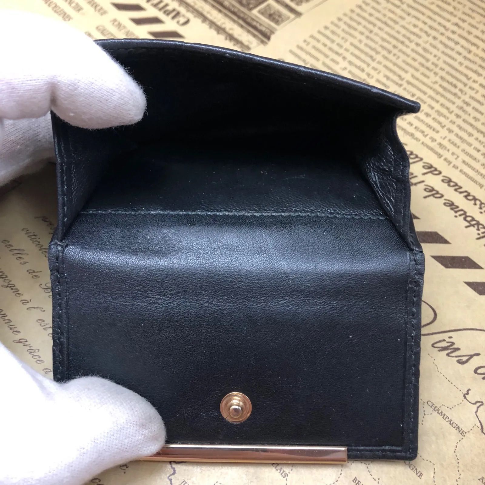 グッチ 折財布 コンパクトGG シマレザー 黒 FX33 - メルカリ