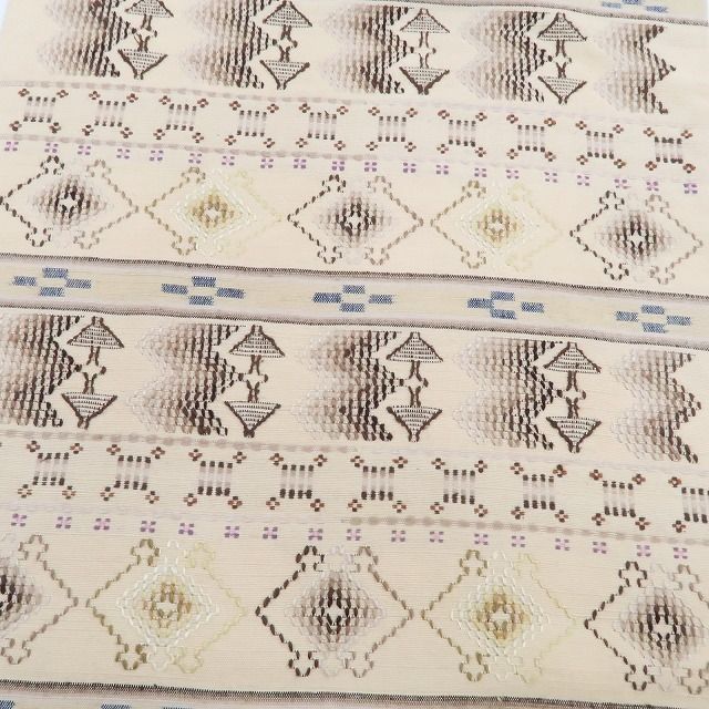 ❁tomihisa❁ 読谷山花織 着物 正絹 何かを語り掛けるように築き上げる独自の世界 なごや帯 4577