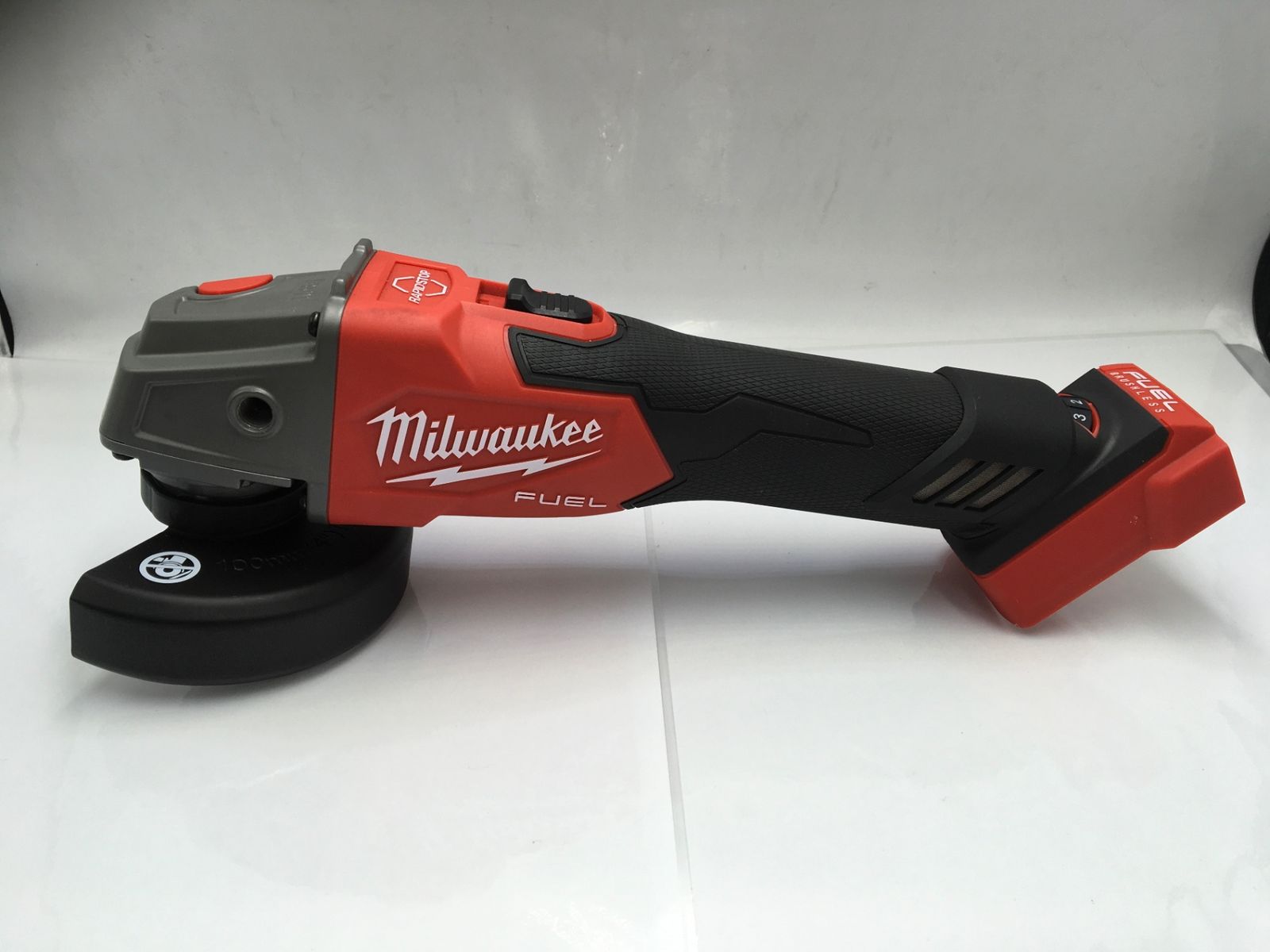 ミルウォーキーツール ジャパン M 18 FUEL RAPID STOP 100 mm 変速ディスクグラインダー エコツー 02
