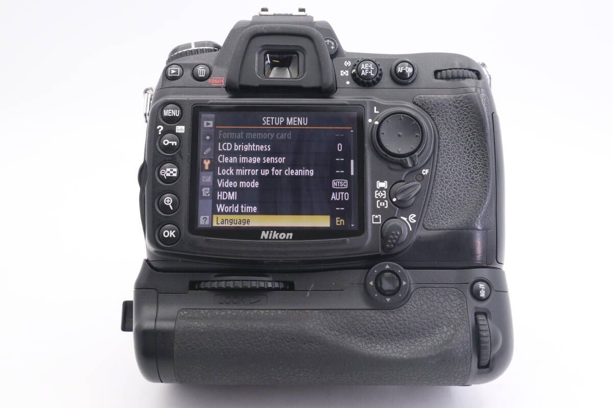 シャッター回数: 46,969回 Nikon D300 ＋ MB-D10 ニコン デジタル一眼