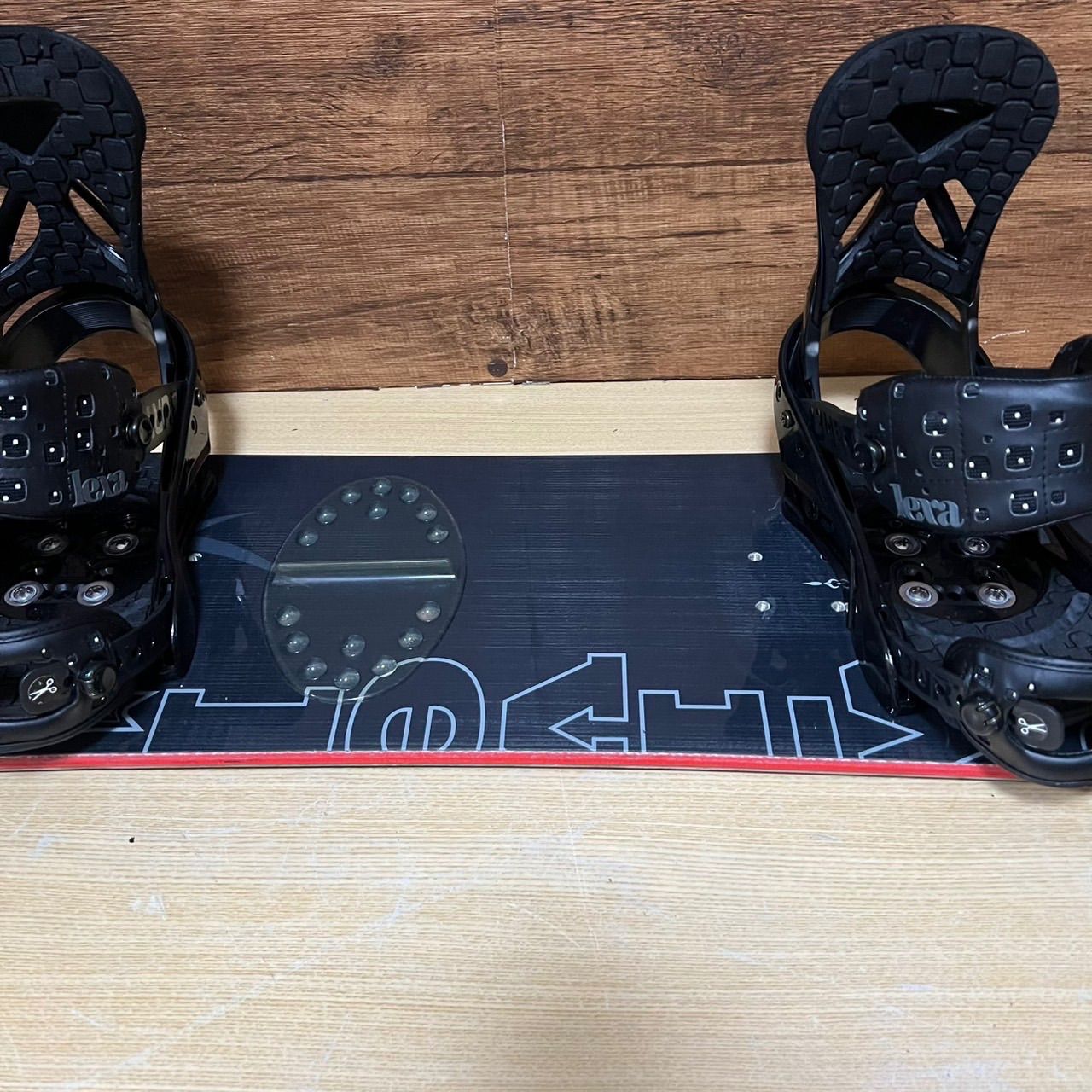 SWIVEL バートン レディーススノーボード4点　144cm 初心者オススメ SWIVELスウィベル BURTON バートン レディーススノーボード4点セット