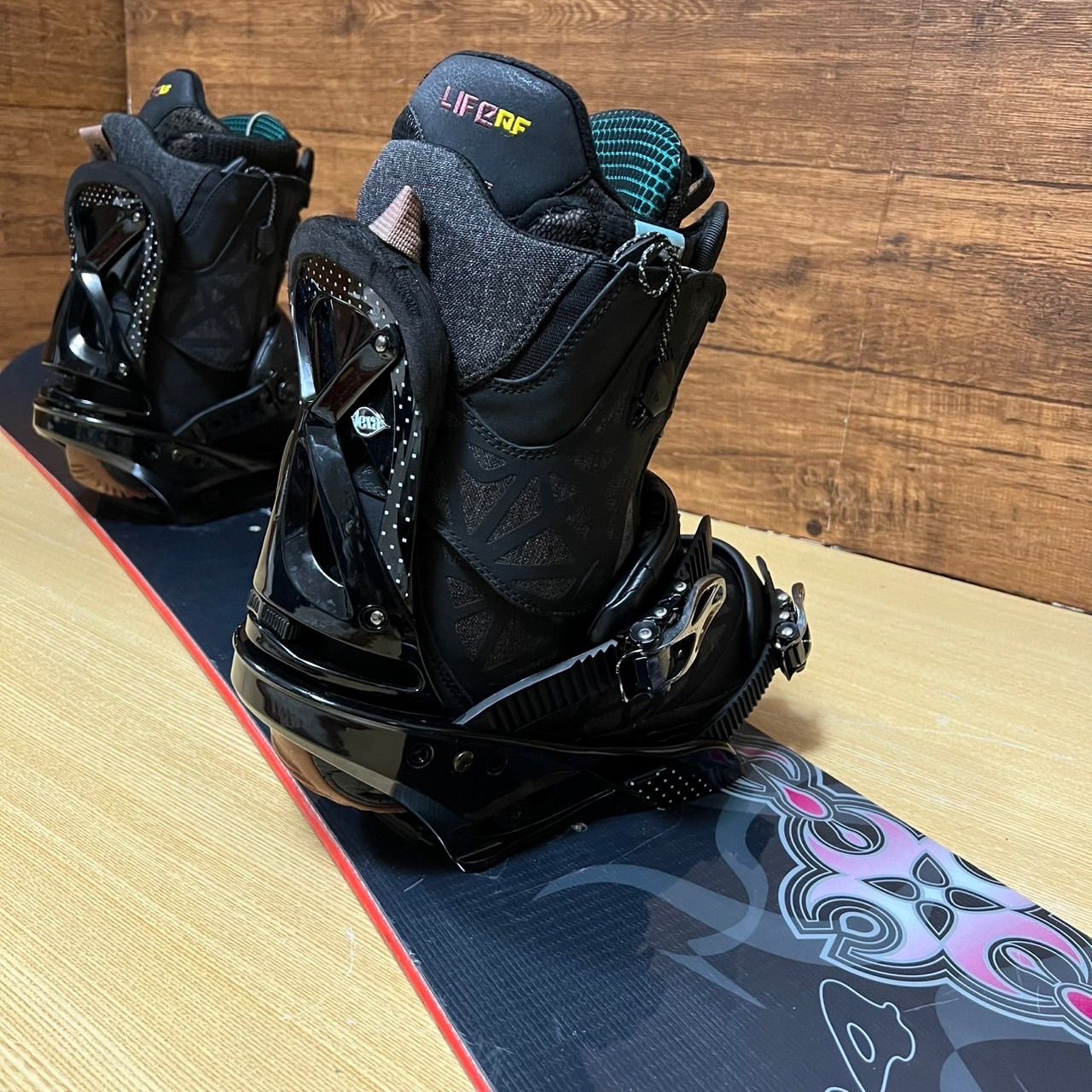 SWIVELスウィベル BURTON バートン レディーススノーボード4点セット