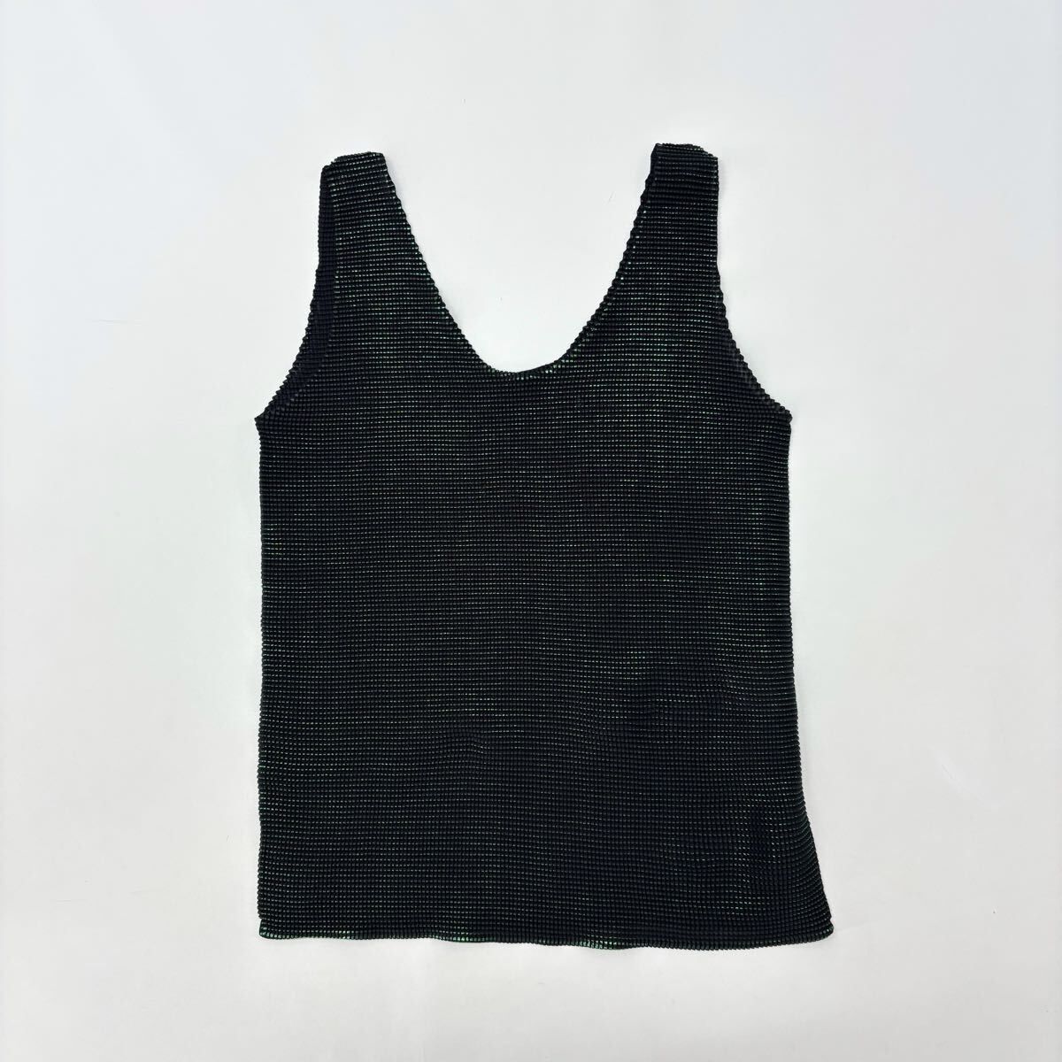 me ISSEY MIYAKE ミー イッセイミヤケ キラキラ プリーツ ノースリーブ