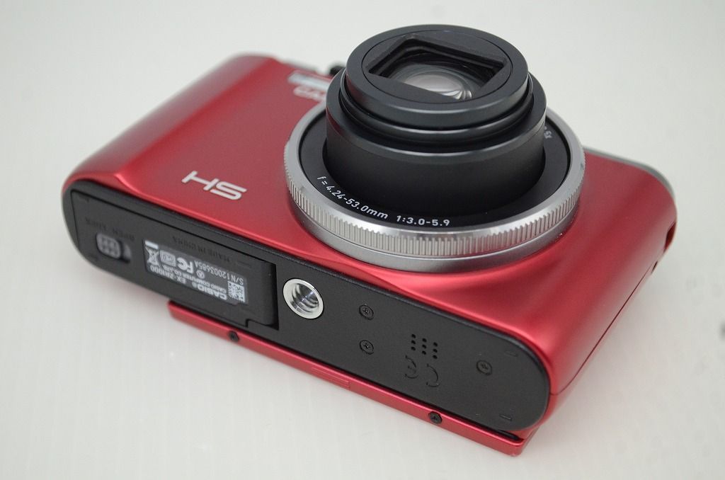 コンパクトデジタルカメラ レッド