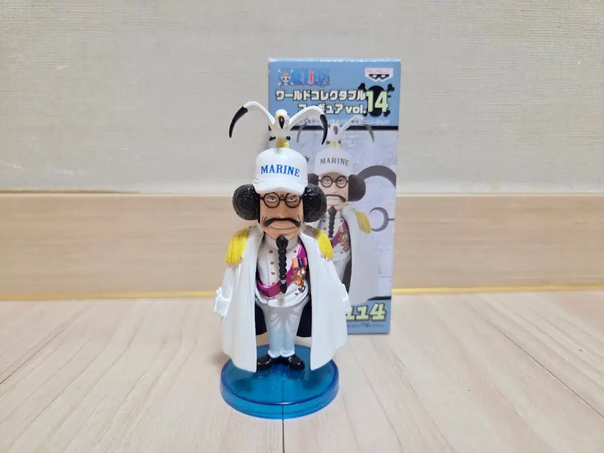 ONE PIECE ワールドコレクタブル マリンフォード 仙石 忍 出品 - メルカリ