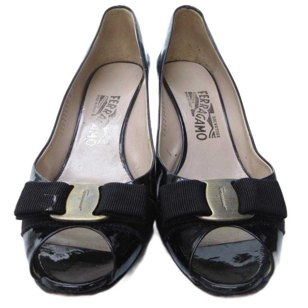 サルヴァトーレフェラガモ Salvatore Ferragamo ヴァラリボン オープン