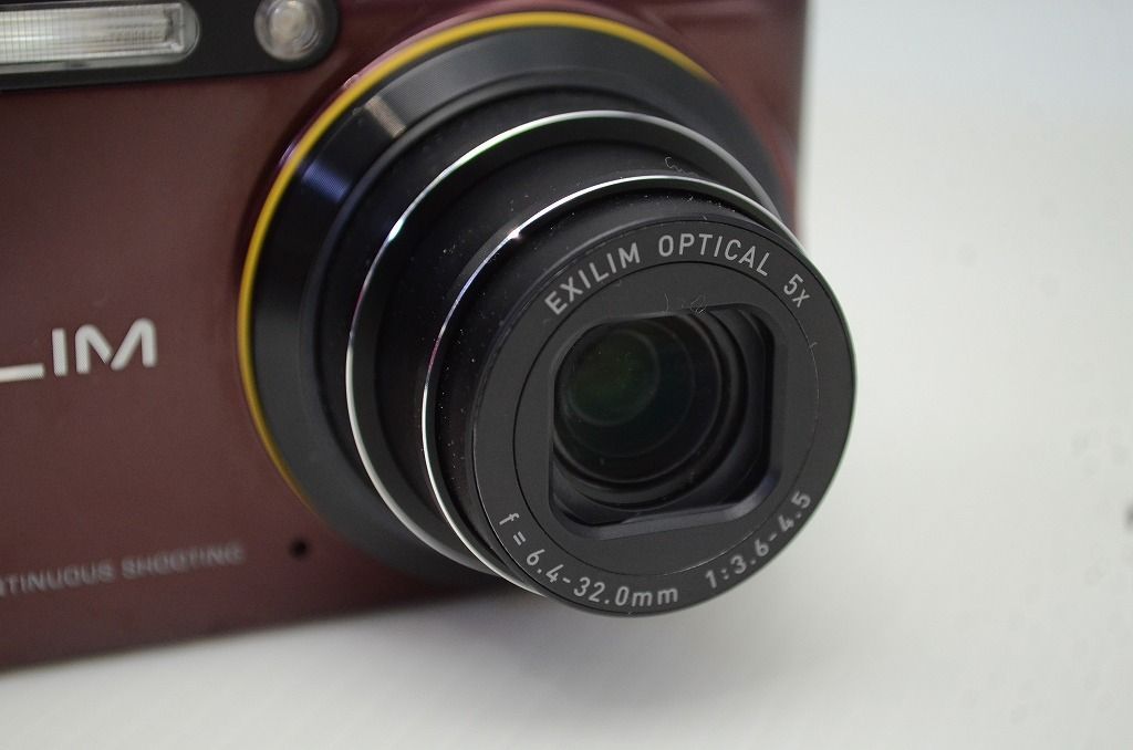 良品 CASIO カシオ HIGH SPEED EXILIM EX-FC150 コンパクトデジタル