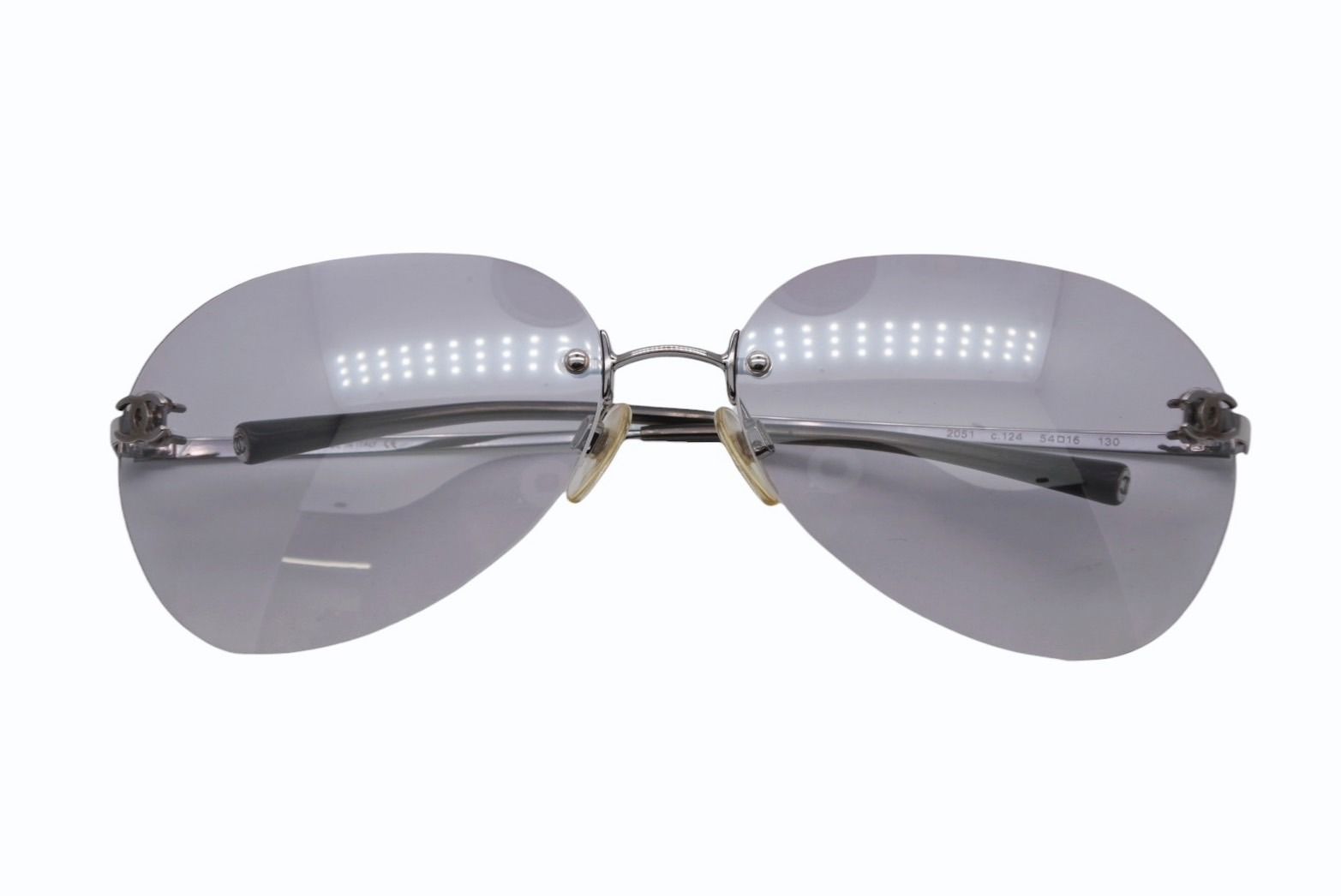 【シャネル】サングラス リムレス　ココマーク　グレー　シルバー 極美品 CHANEL シャネル リムレス サングラス アイウェア 2051 c.124