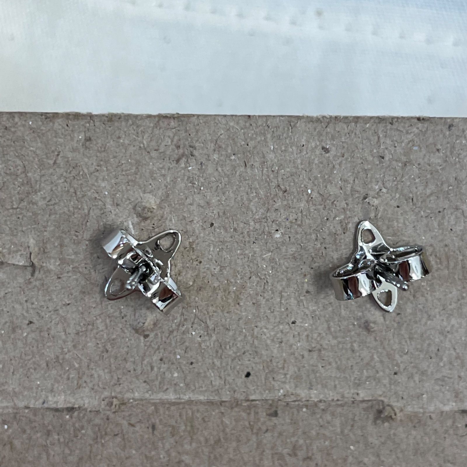 □ヴィヴィアンウエストウッド Vivienne Westwood ピアス 新品・未使用 