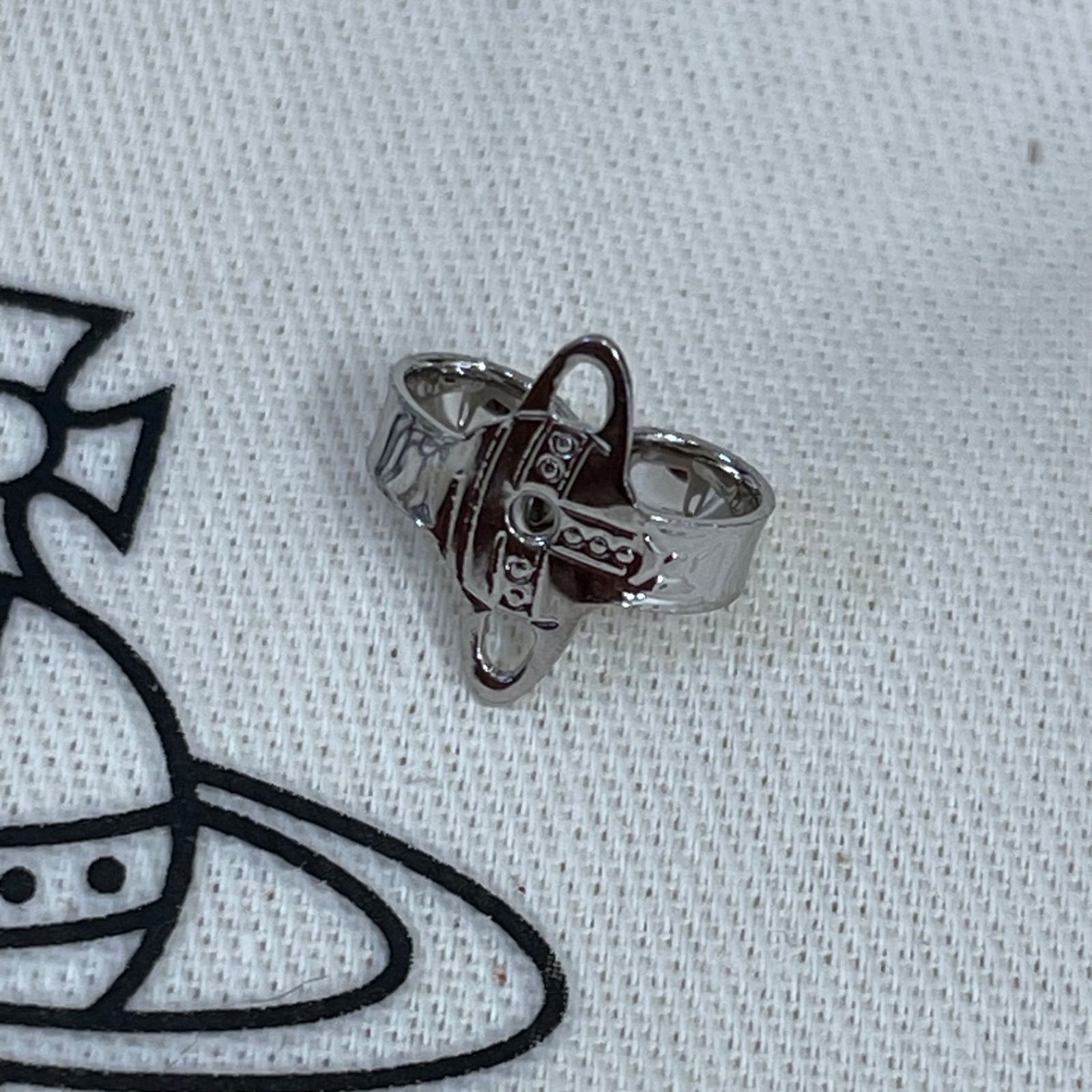 □ヴィヴィアンウエストウッド Vivienne Westwood ピアス 新品・未使用 