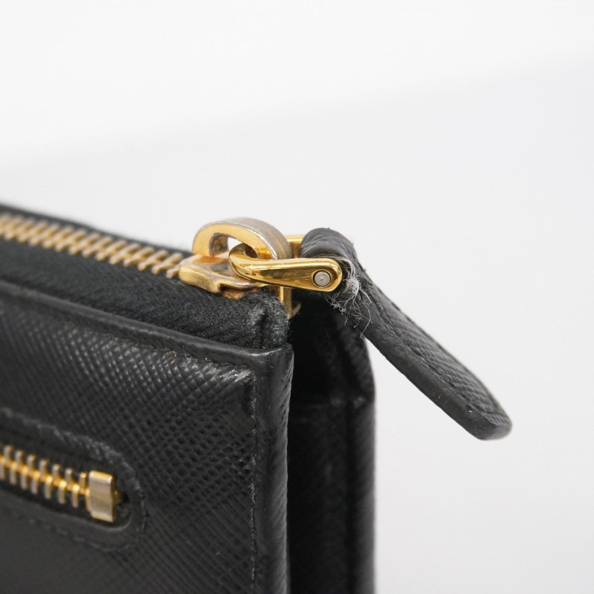 5of6396】プラダ 長財布 サフィアーノ レザー ブラック ゴールド金具