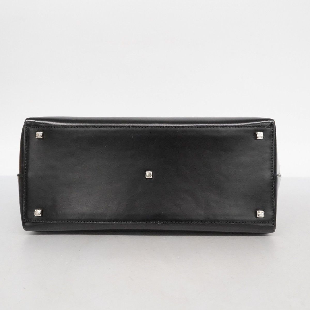 5of6433】サルヴァトーレフェラガモ ハンドバッグ ガンチーニ レザー