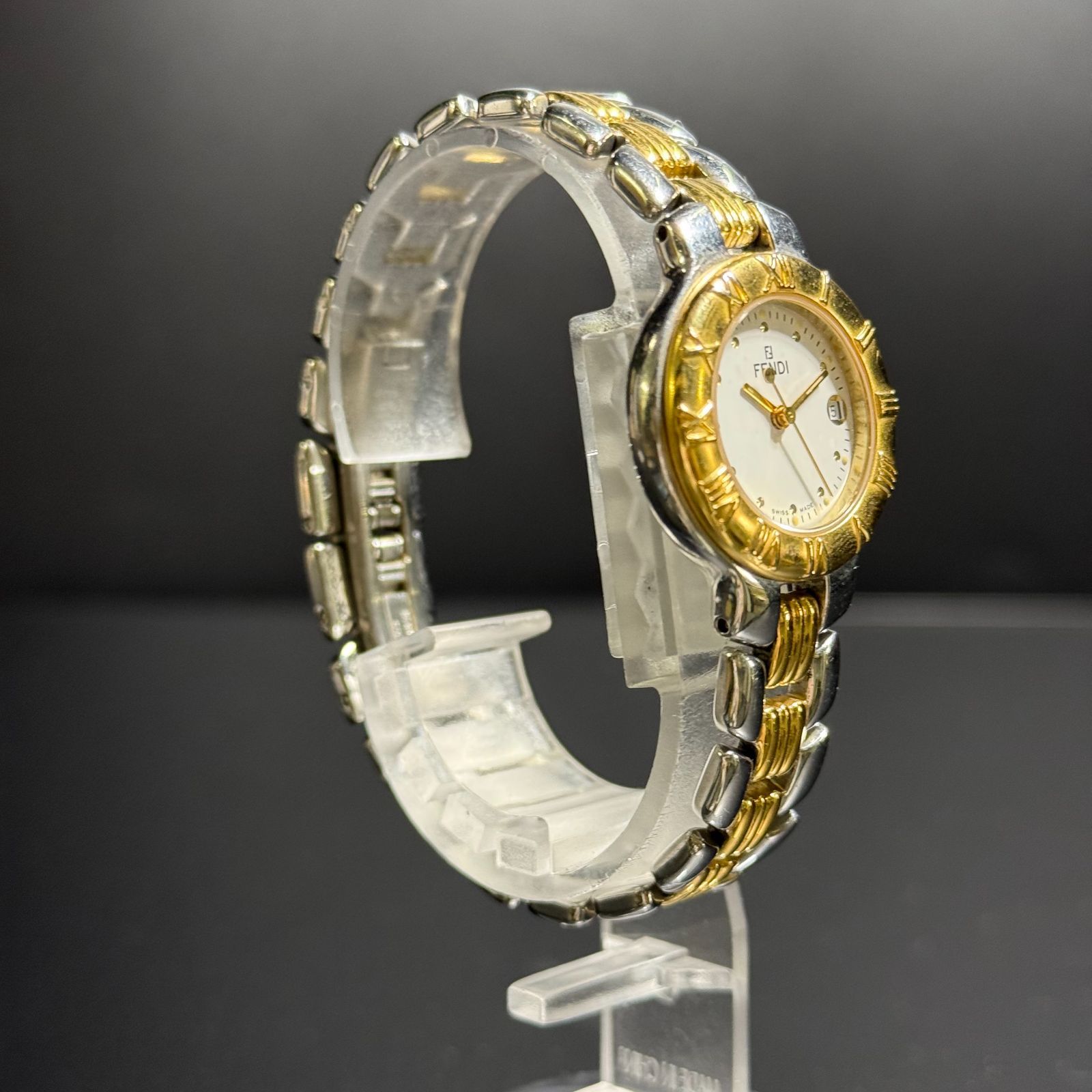 フェンディ 時計 QZ 電池切れ B25112387 - メルカリ