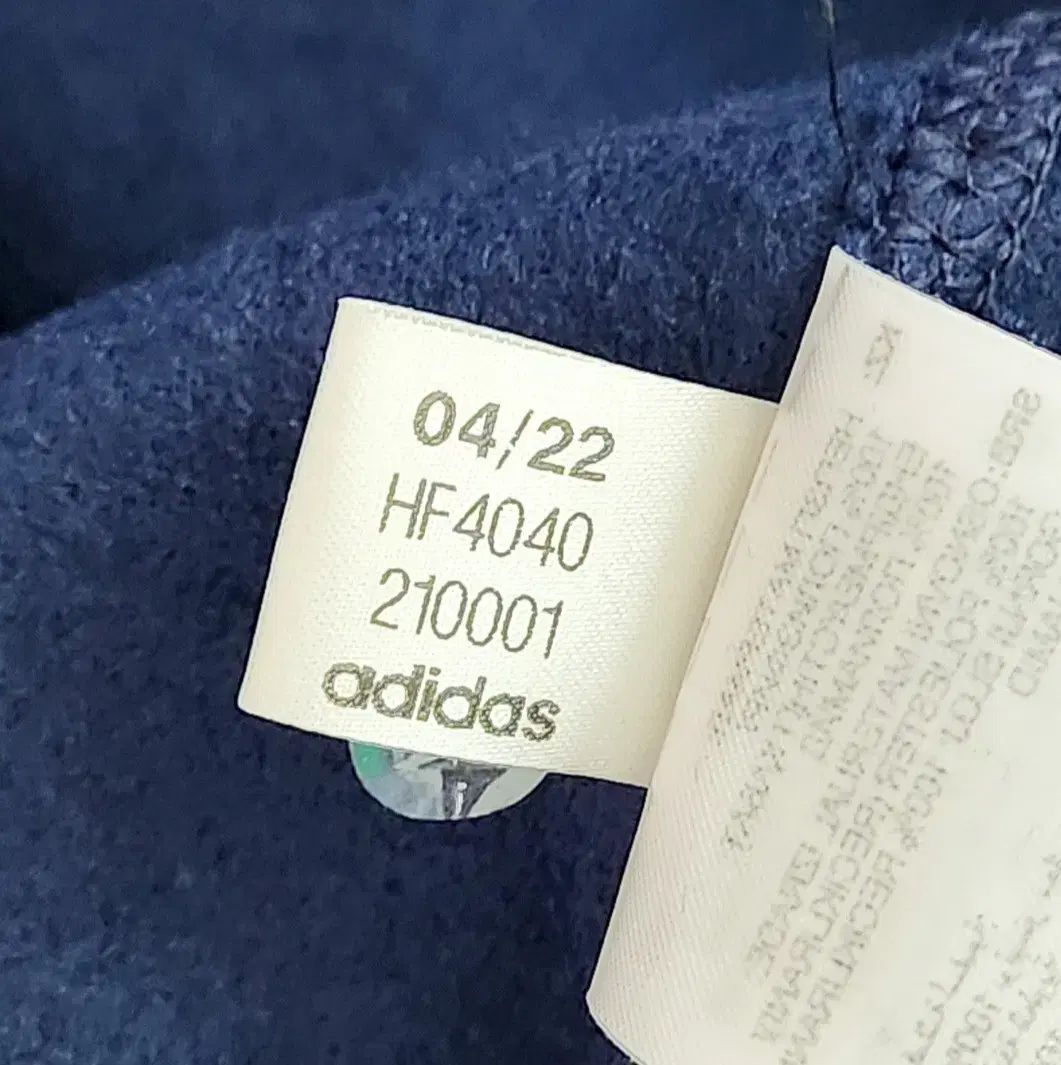 フリースジャケット adidas