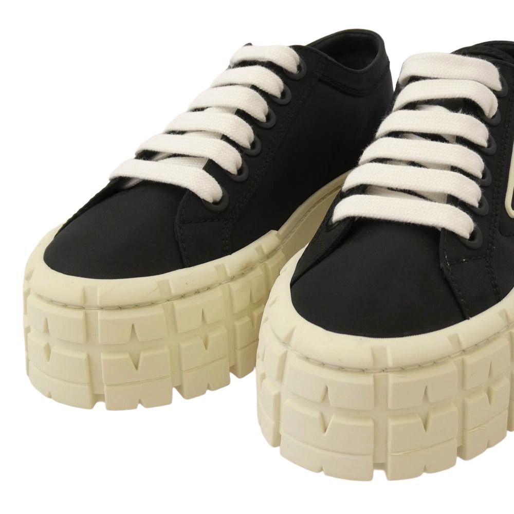 PRADA プラダ 260 Re-Nylon リナイロン ダブルホイール ナイロン