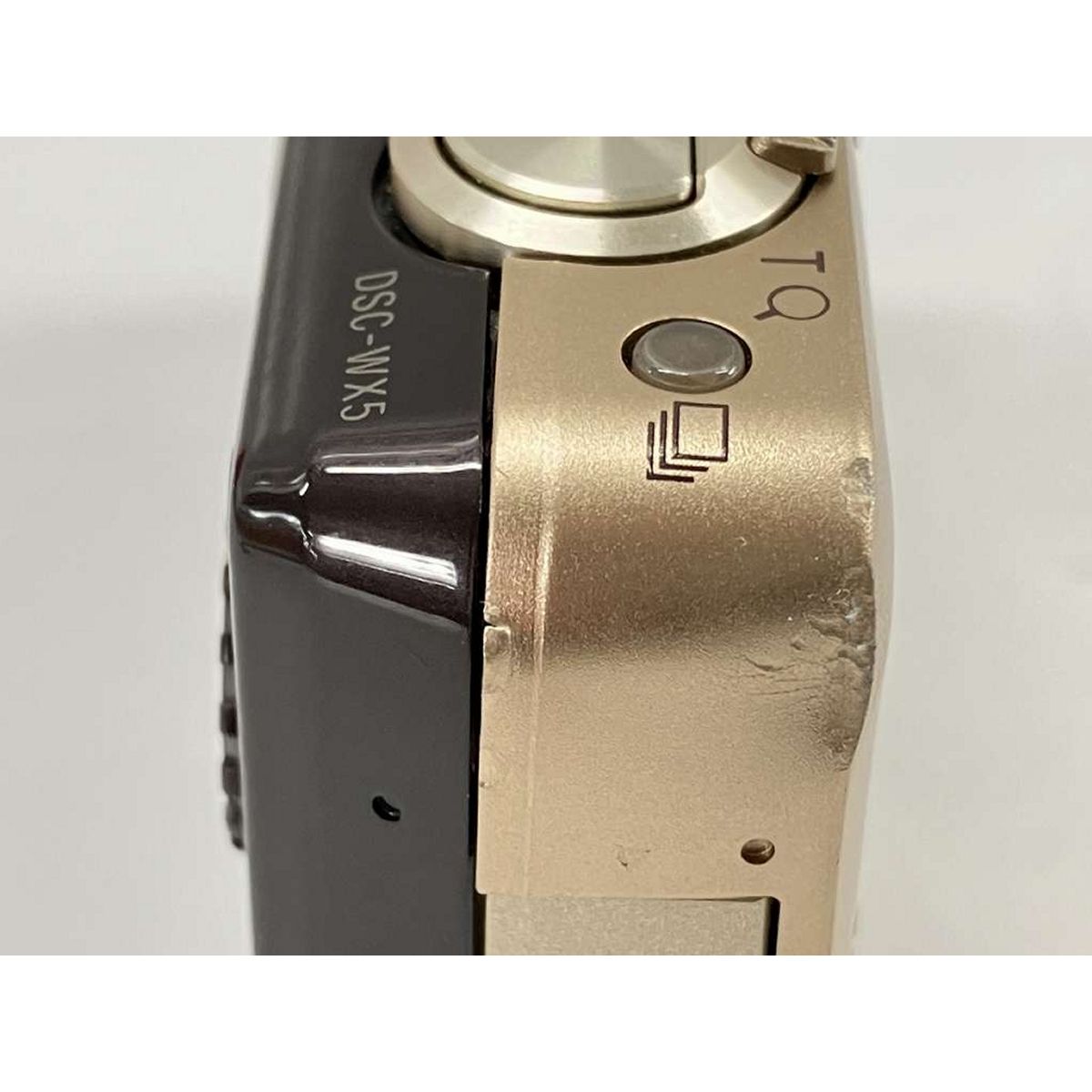 コンパクトデジタルカメラ