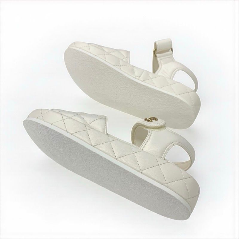 【新品未使用】CHANEL マトラッセ　オープントゥ　サンダル シャネル CHANEL サンダル 靴 シューズ レザー ホワイト 白 ゴールド