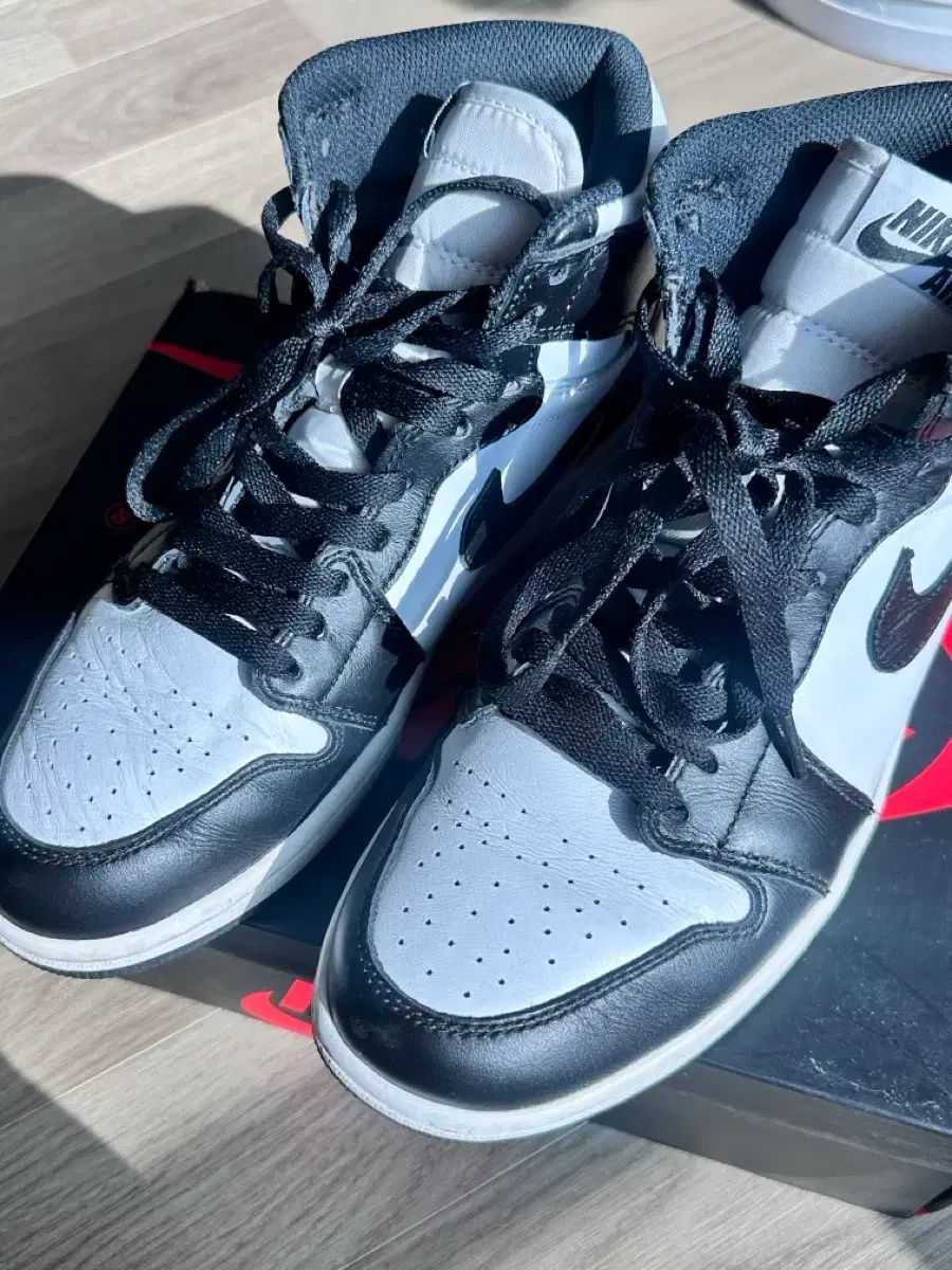 260 NIKE ジョーダン1 レトロ ハイ OG 2014 ブラック 白 エアジョーダン1