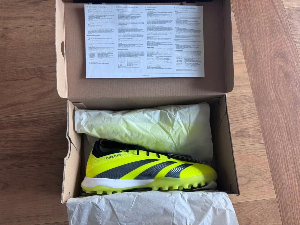 アディダス プレデター エリート TF 260