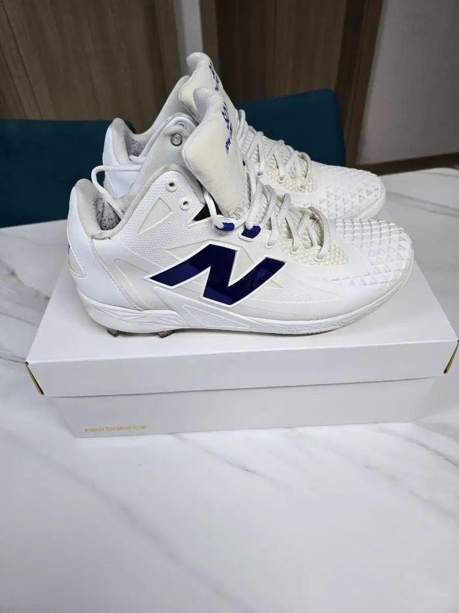 大谷野球シューズフューエルセル 28.5 cm スパイク