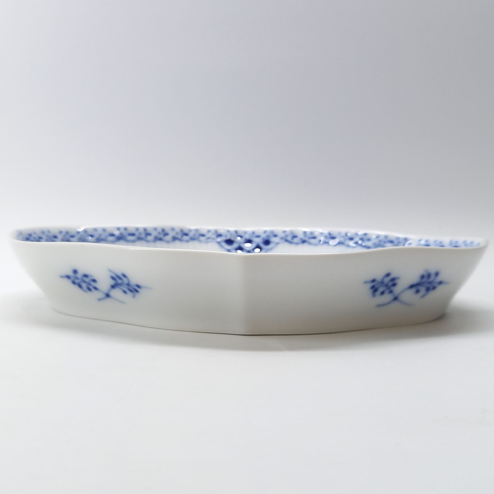 ロイヤルコペンハーゲン ブルーフルーテッド ハーフレース オーバル