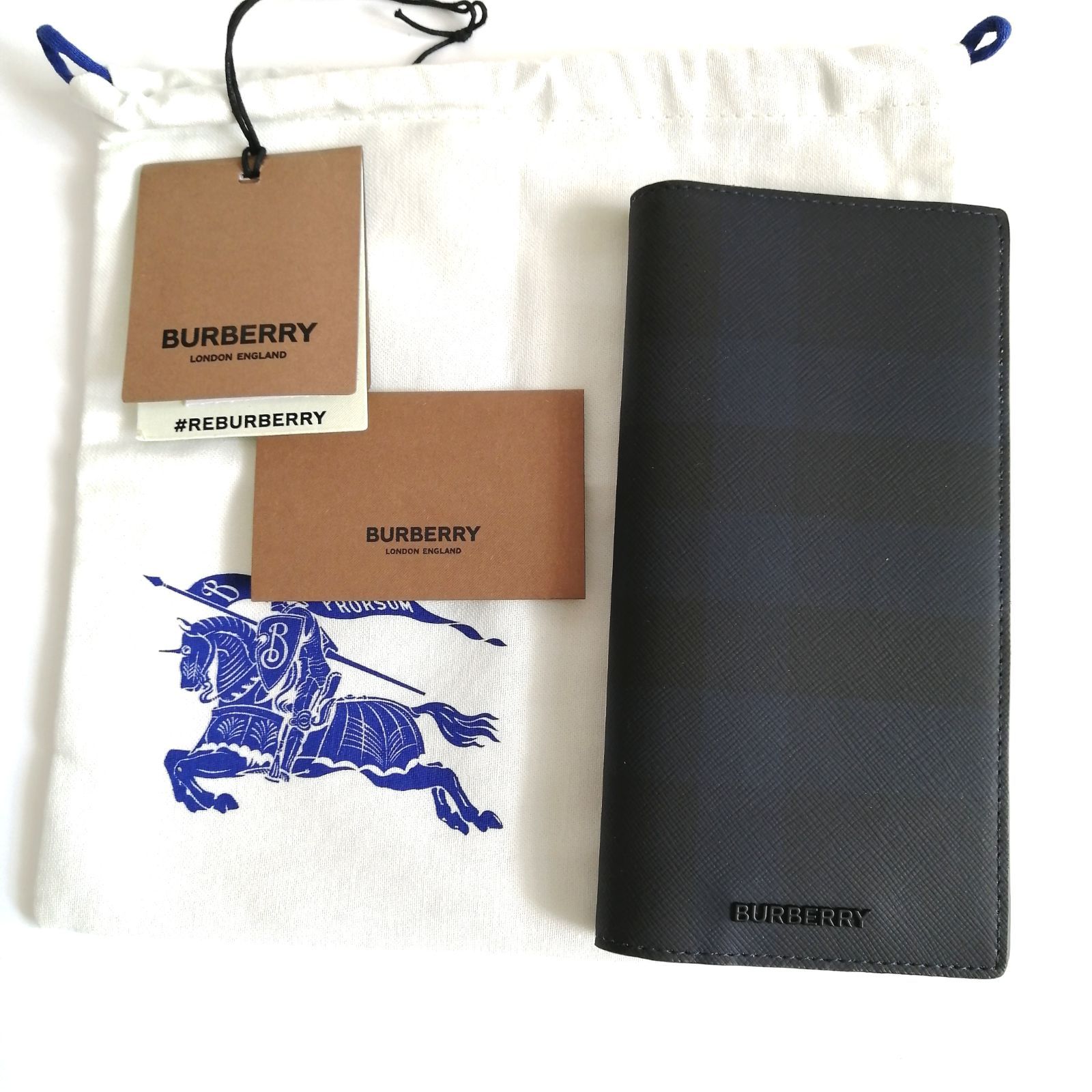 バーバリー　メンズ長財布　美品　ブルー　ネイビー　箱付属品付き　BURBERRY バーバリー メンズ長財布 美品 ブルー ネイビー 箱付属品付き BURBERRY
