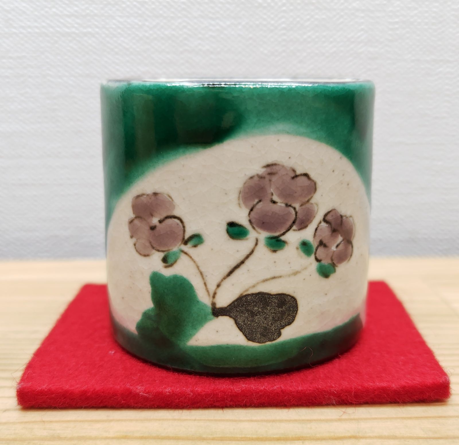 逢絢亭】茶道具 蓋置 今戸焼 雪割草の絵 雪割草蓋置 白井半七 共箱入り